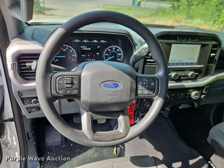 image for item EJ0131 2023 Ford F150 SuperCrew pickup truck