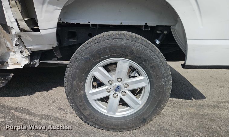 image for item EJ0131 2023 Ford F150 SuperCrew pickup truck