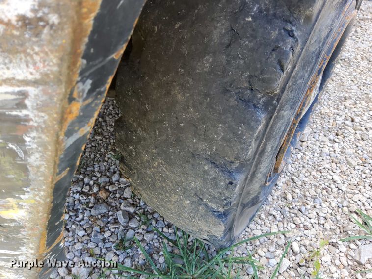 image for item EJ0169 Yale GTP060TFNUAE087GS forklift