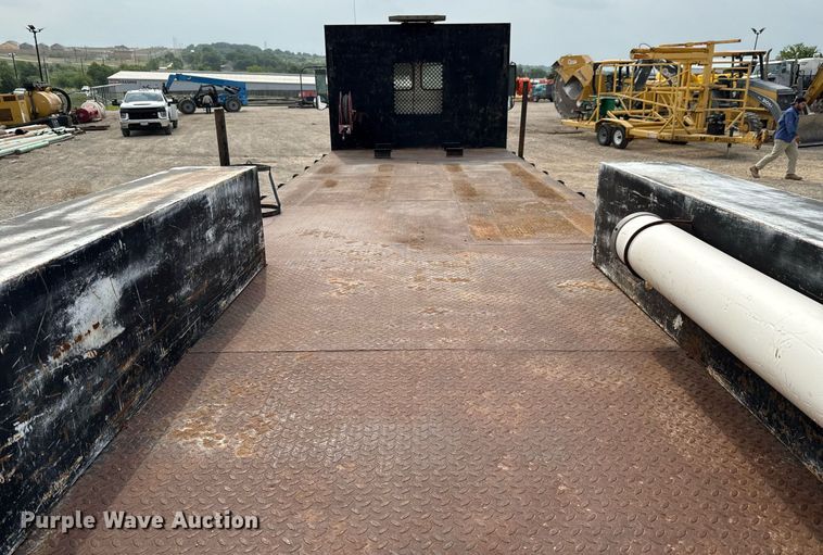 image for item EJ3744 2003 Freightliner FL80 flatbed truck