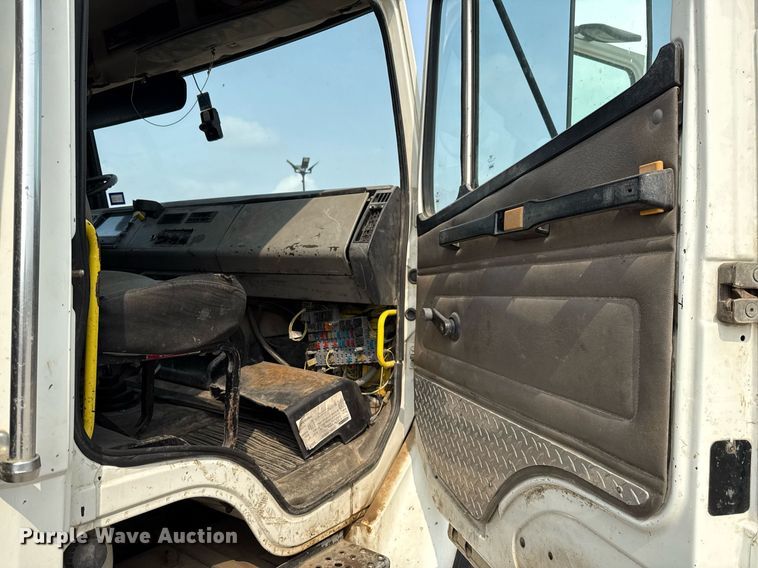 image for item EJ3744 2003 Freightliner FL80 flatbed truck