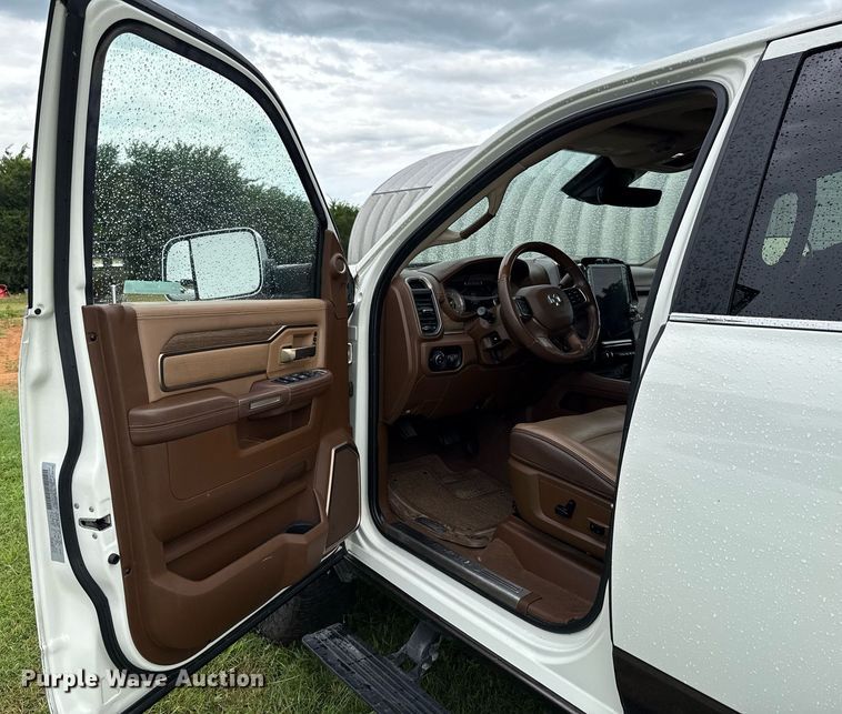 image for item EJ4805 2019 Dodge Ram 2500 Longhorn Mega Cab pickup truck