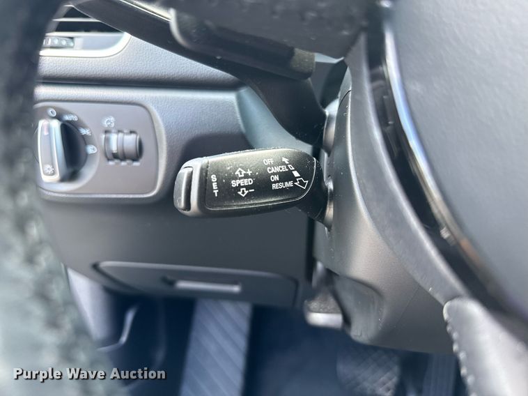 image for item EJ4807 2015 Audi Q3 Prestige Quattro SUV