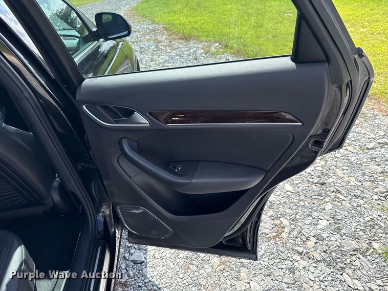 image for item EJ4807 2015 Audi Q3 Prestige Quattro SUV