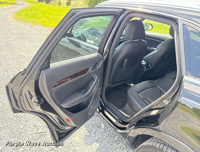 image for item EJ4807 2015 Audi Q3 Prestige Quattro SUV