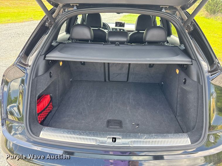 image for item EJ4807 2015 Audi Q3 Prestige Quattro SUV