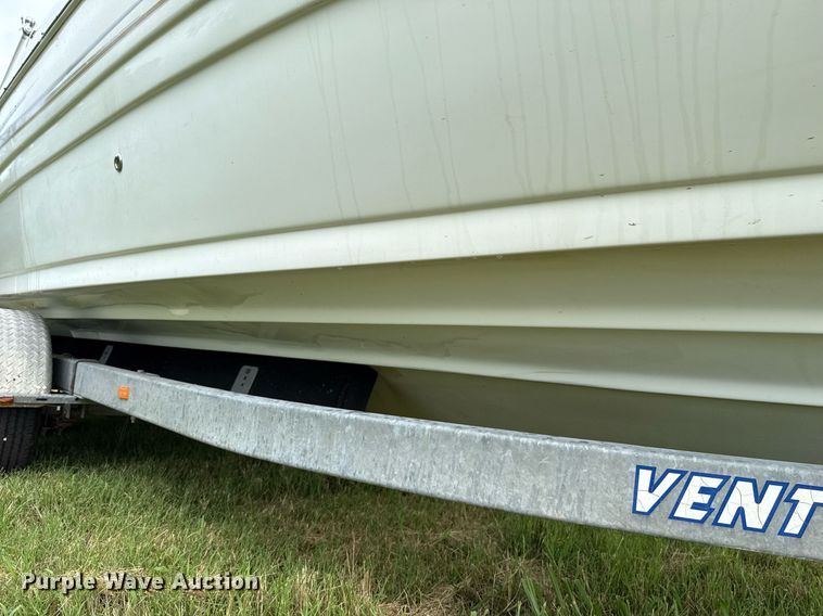 image for item EJ4808 2001 Mariah SHABAHZ boat