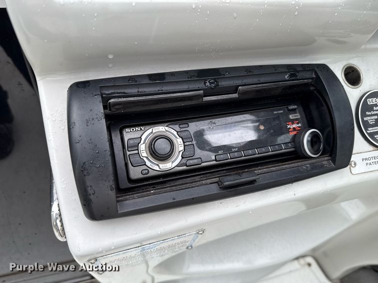 image for item EJ4808 2001 Mariah SHABAHZ boat