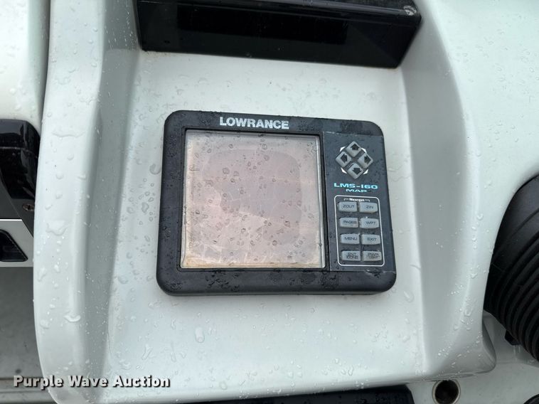 image for item EJ4808 2001 Mariah SHABAHZ boat