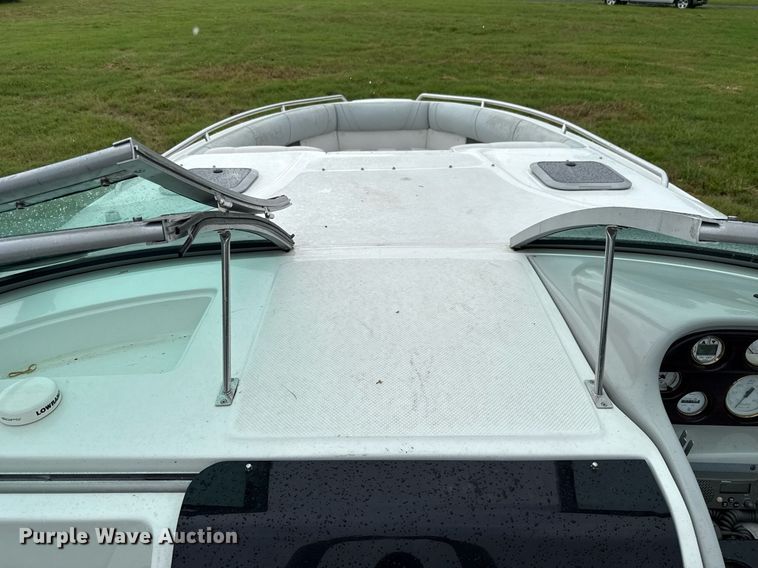 image for item EJ4808 2001 Mariah SHABAHZ boat