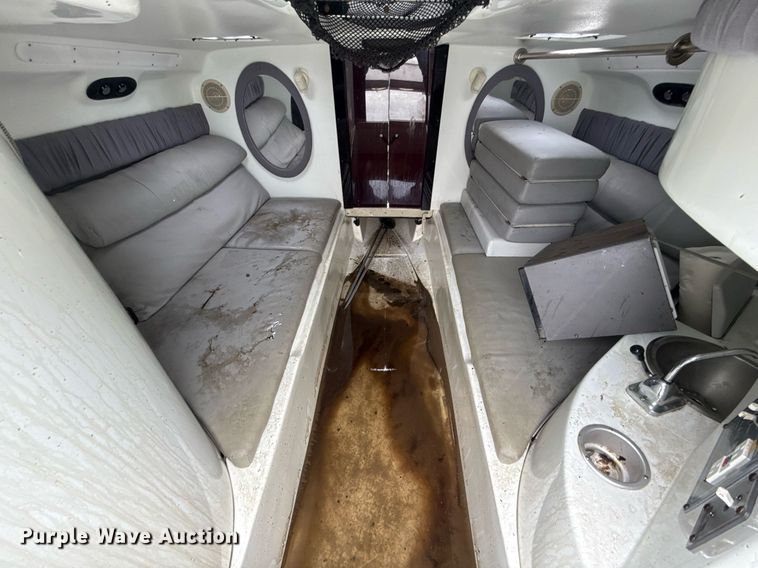 image for item EJ4808 2001 Mariah SHABAHZ boat