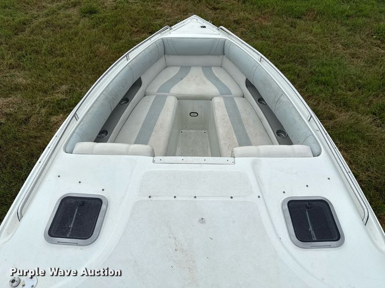 image for item EJ4808 2001 Mariah SHABAHZ boat