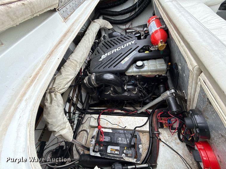 image for item EJ4808 2001 Mariah SHABAHZ boat