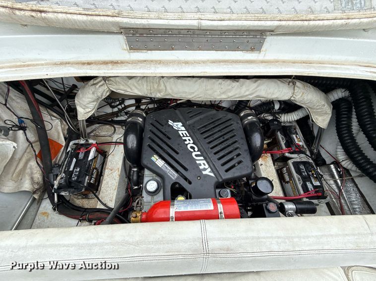 image for item EJ4808 2001 Mariah SHABAHZ boat