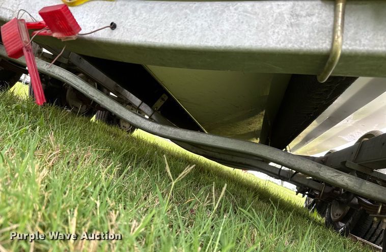 image for item EJ4808 2001 Mariah SHABAHZ boat