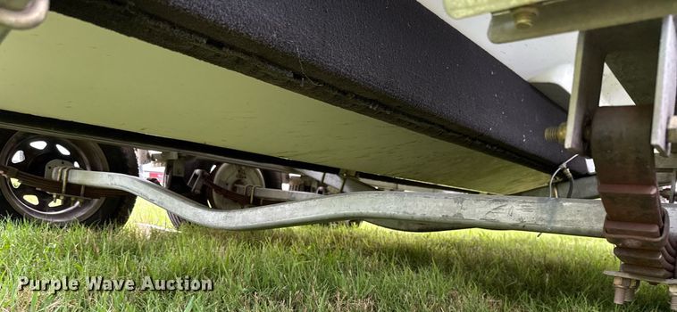 image for item EJ4808 2001 Mariah SHABAHZ boat