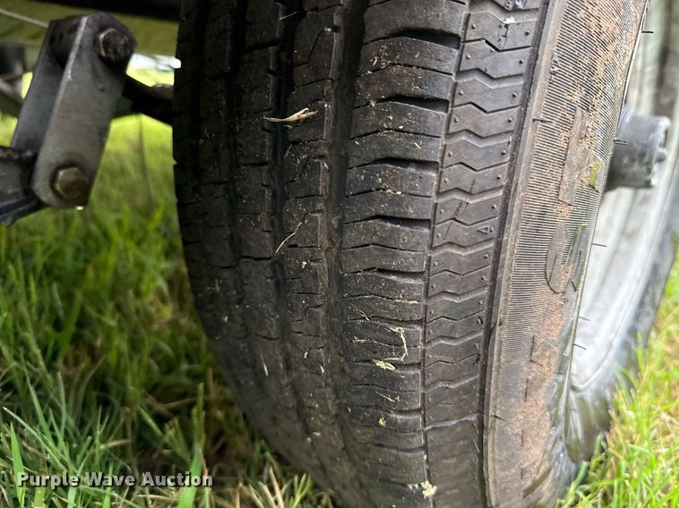 image for item EJ4808 2001 Mariah SHABAHZ boat