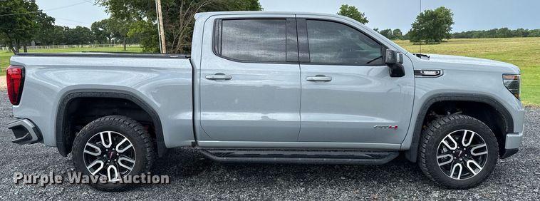 image for item EJ4809 2024 GMC Sierra 1500 Crew Cab pickup truck