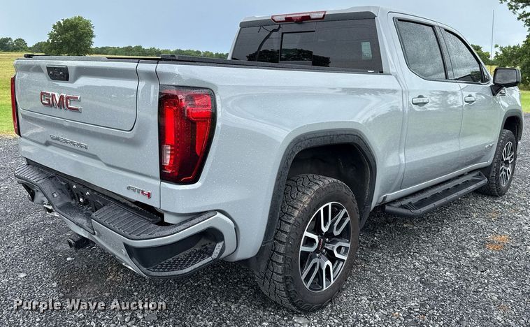 image for item EJ4809 2024 GMC Sierra 1500 Crew Cab pickup truck