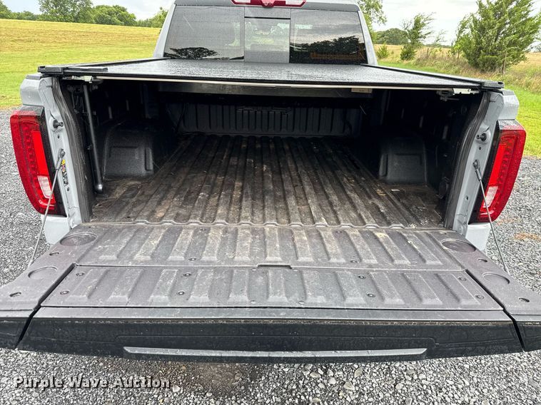 image for item EJ4809 2024 GMC Sierra 1500 Crew Cab pickup truck