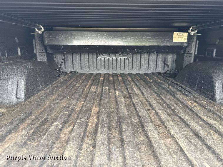 image for item EJ4809 2024 GMC Sierra 1500 Crew Cab pickup truck