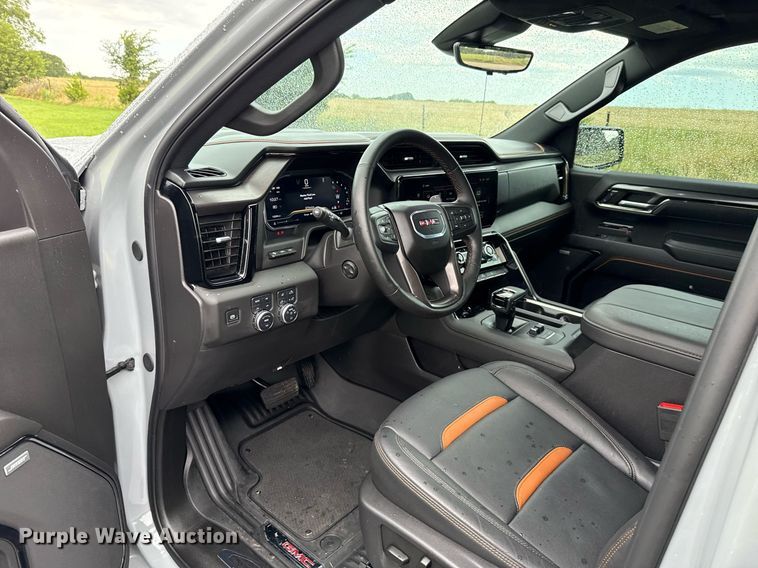 image for item EJ4809 2024 GMC Sierra 1500 Crew Cab pickup truck