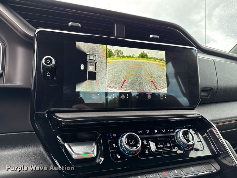 image for item EJ4809 2024 GMC Sierra 1500 Crew Cab pickup truck