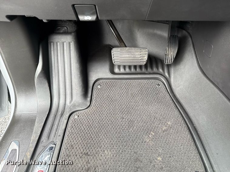 image for item EJ4809 2024 GMC Sierra 1500 Crew Cab pickup truck