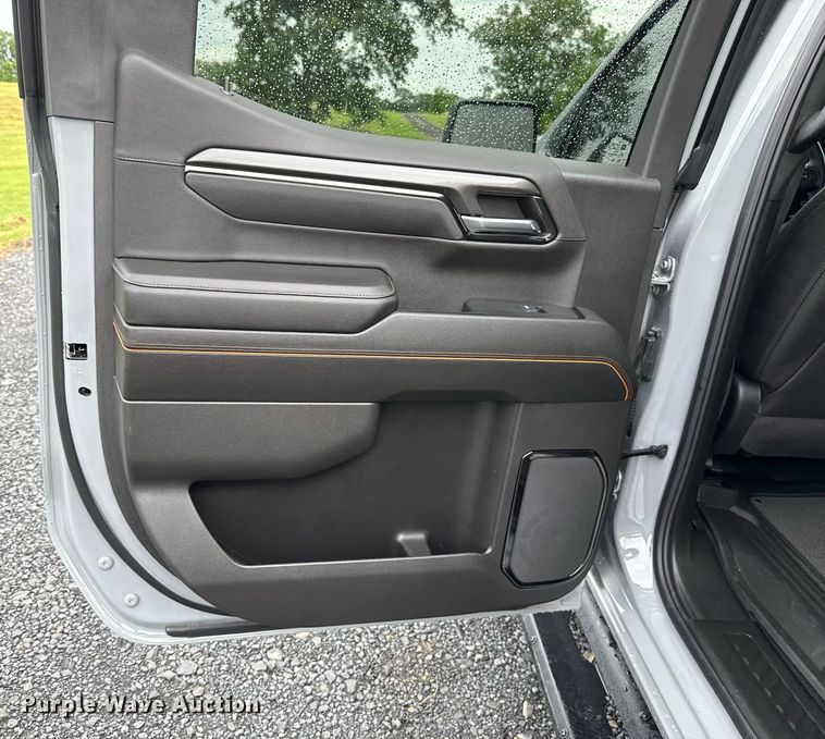 image for item EJ4809 2024 GMC Sierra 1500 Crew Cab pickup truck