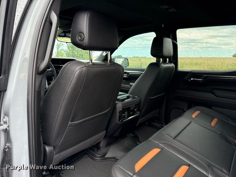 image for item EJ4809 2024 GMC Sierra 1500 Crew Cab pickup truck