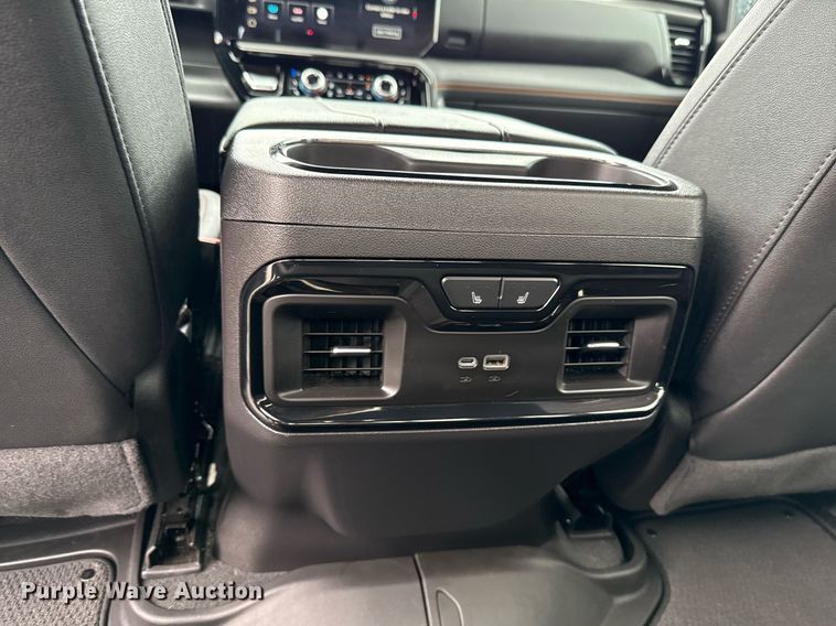 image for item EJ4809 2024 GMC Sierra 1500 Crew Cab pickup truck