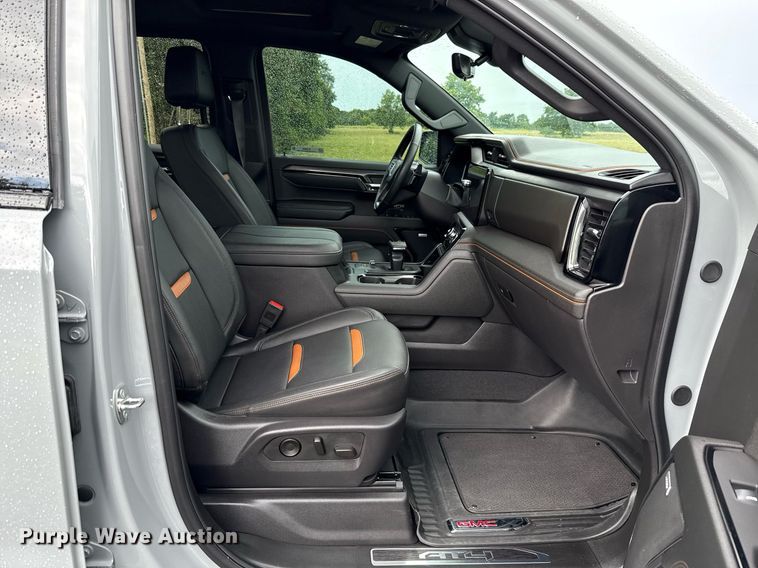 image for item EJ4809 2024 GMC Sierra 1500 Crew Cab pickup truck