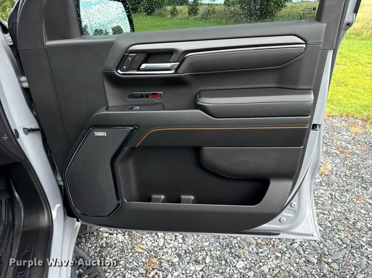 image for item EJ4809 2024 GMC Sierra 1500 Crew Cab pickup truck