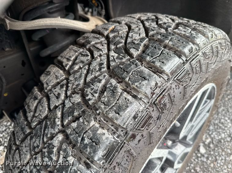 image for item EJ4809 2024 GMC Sierra 1500 Crew Cab pickup truck