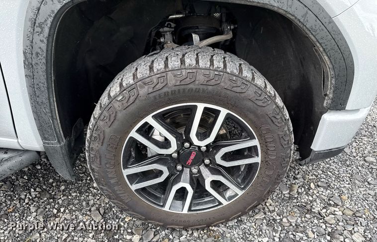 image for item EJ4809 2024 GMC Sierra 1500 Crew Cab pickup truck