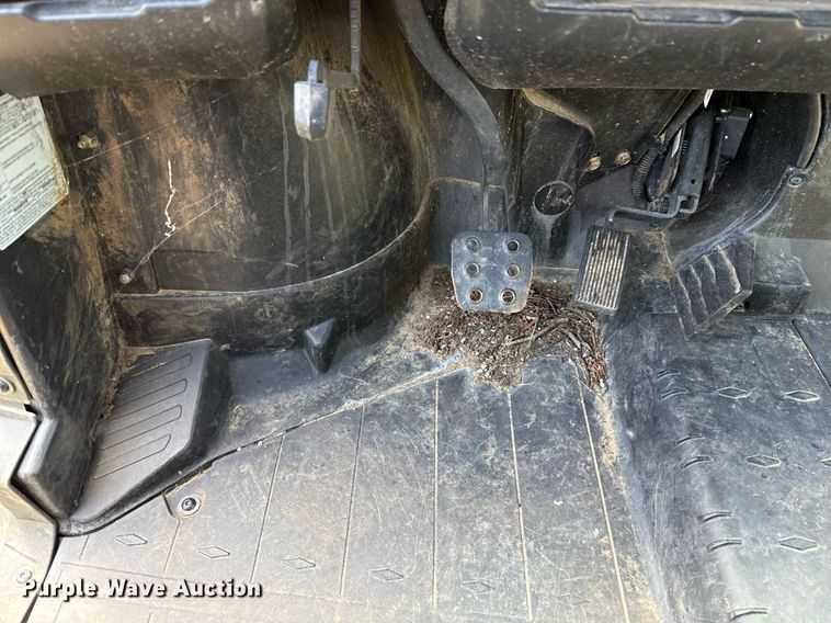 image for item EJ4810 2023 Can-Am Defender MAX utility vehicle