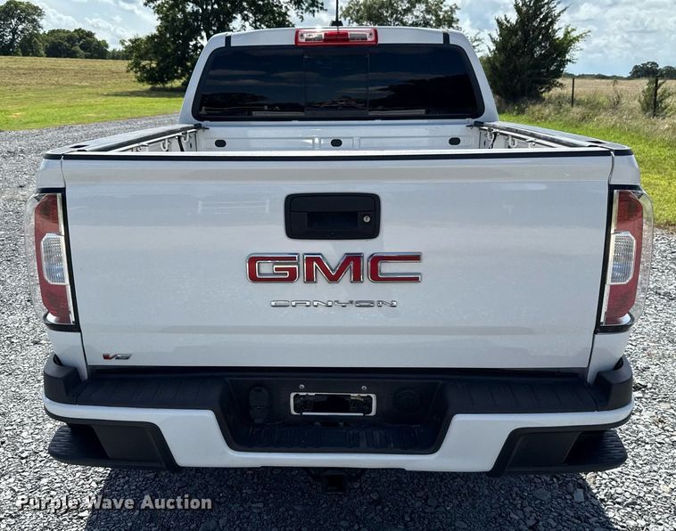 image for item EJ4812 2022 GMC Canyon Crew Cab pickup truck