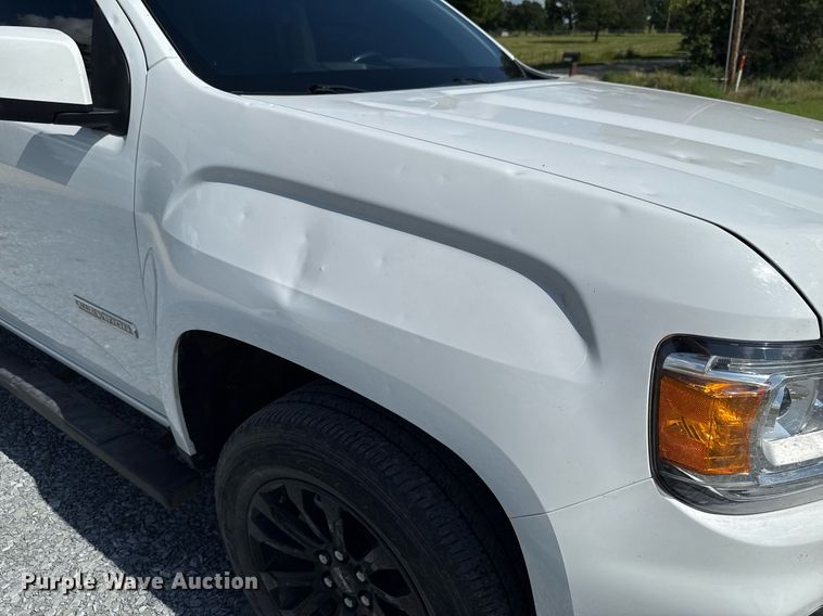 image for item EJ4812 2022 GMC Canyon Crew Cab pickup truck