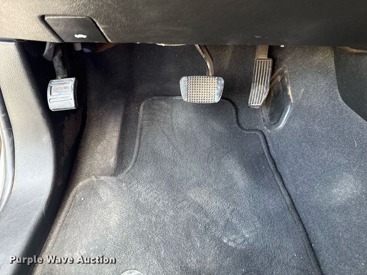 image for item EJ4812 2022 GMC Canyon Crew Cab pickup truck