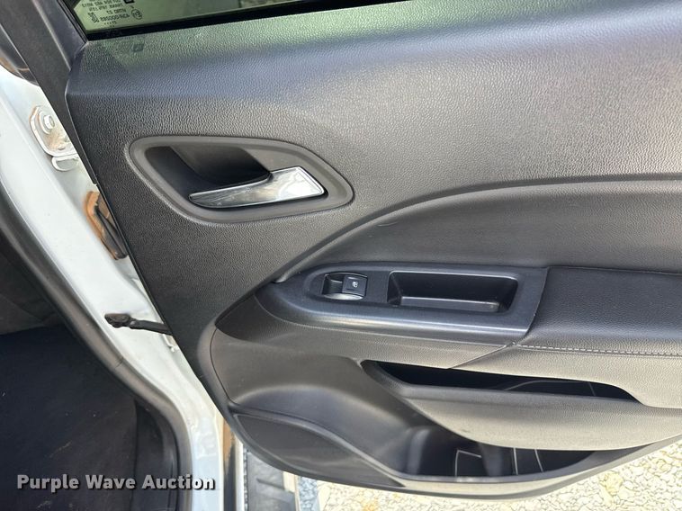 image for item EJ4812 2022 GMC Canyon Crew Cab pickup truck