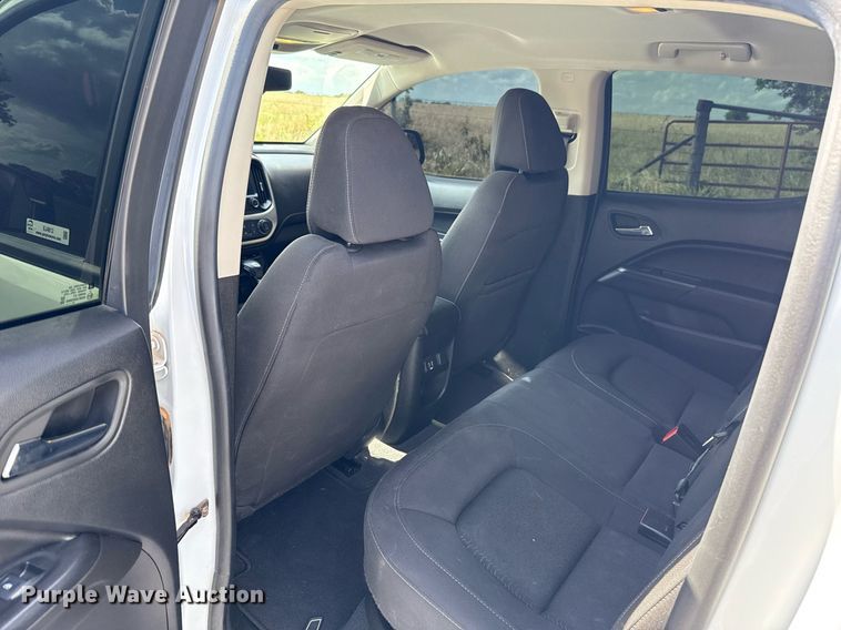 image for item EJ4812 2022 GMC Canyon Crew Cab pickup truck