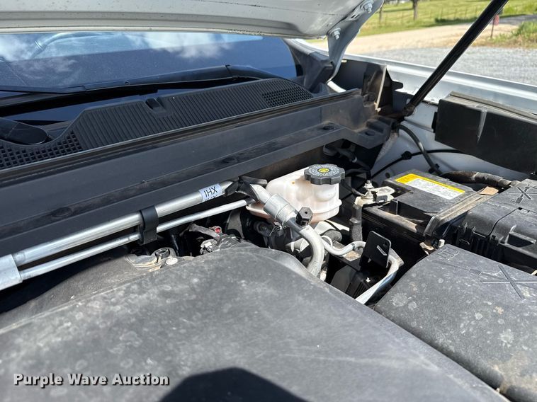 image for item EJ4812 2022 GMC Canyon Crew Cab pickup truck