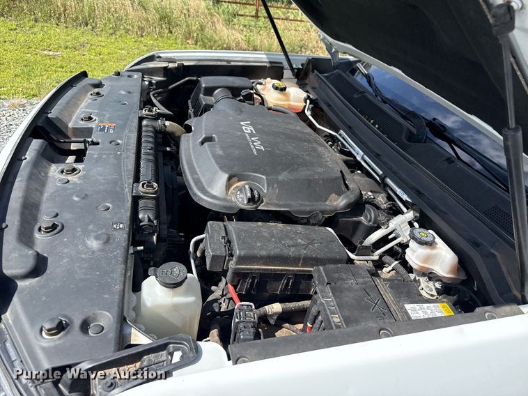 image for item EJ4812 2022 GMC Canyon Crew Cab pickup truck