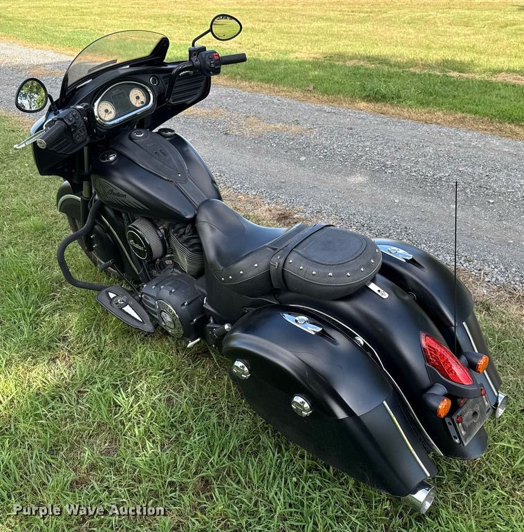 image for item EJ4813 2016 Indian Chieftain motorcycle