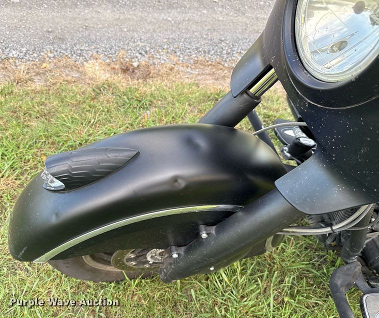 image for item EJ4813 2016 Indian Chieftain motorcycle