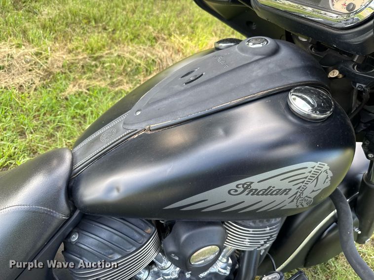 image for item EJ4813 2016 Indian Chieftain motorcycle