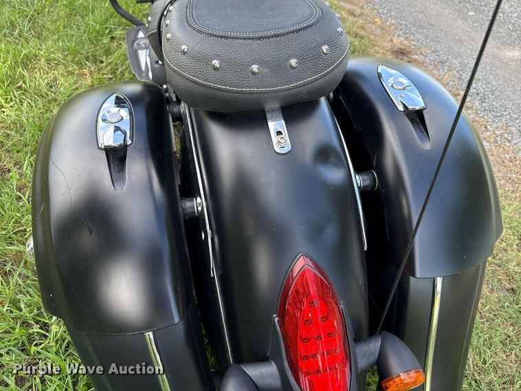 image for item EJ4813 2016 Indian Chieftain motorcycle