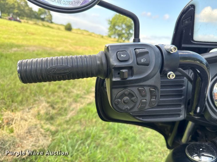 image for item EJ4813 2016 Indian Chieftain motorcycle