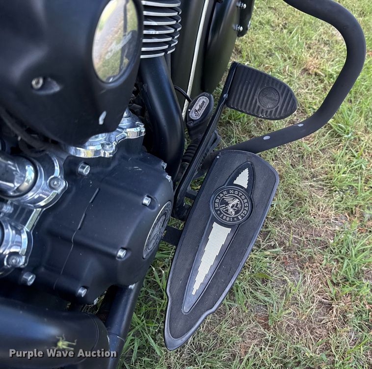 image for item EJ4813 2016 Indian Chieftain motorcycle