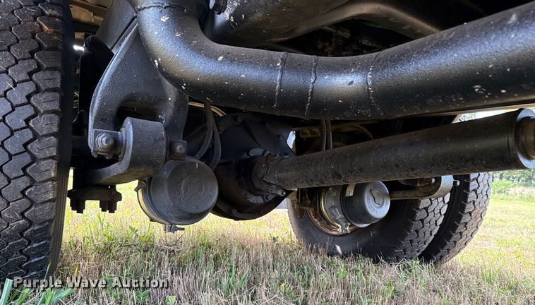 image for item EJ4814 2007 Ford F650 Crew Cab pickup truck